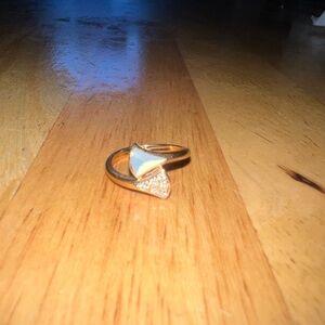 Bulgari 18k gold diamond and mother of pearl ring